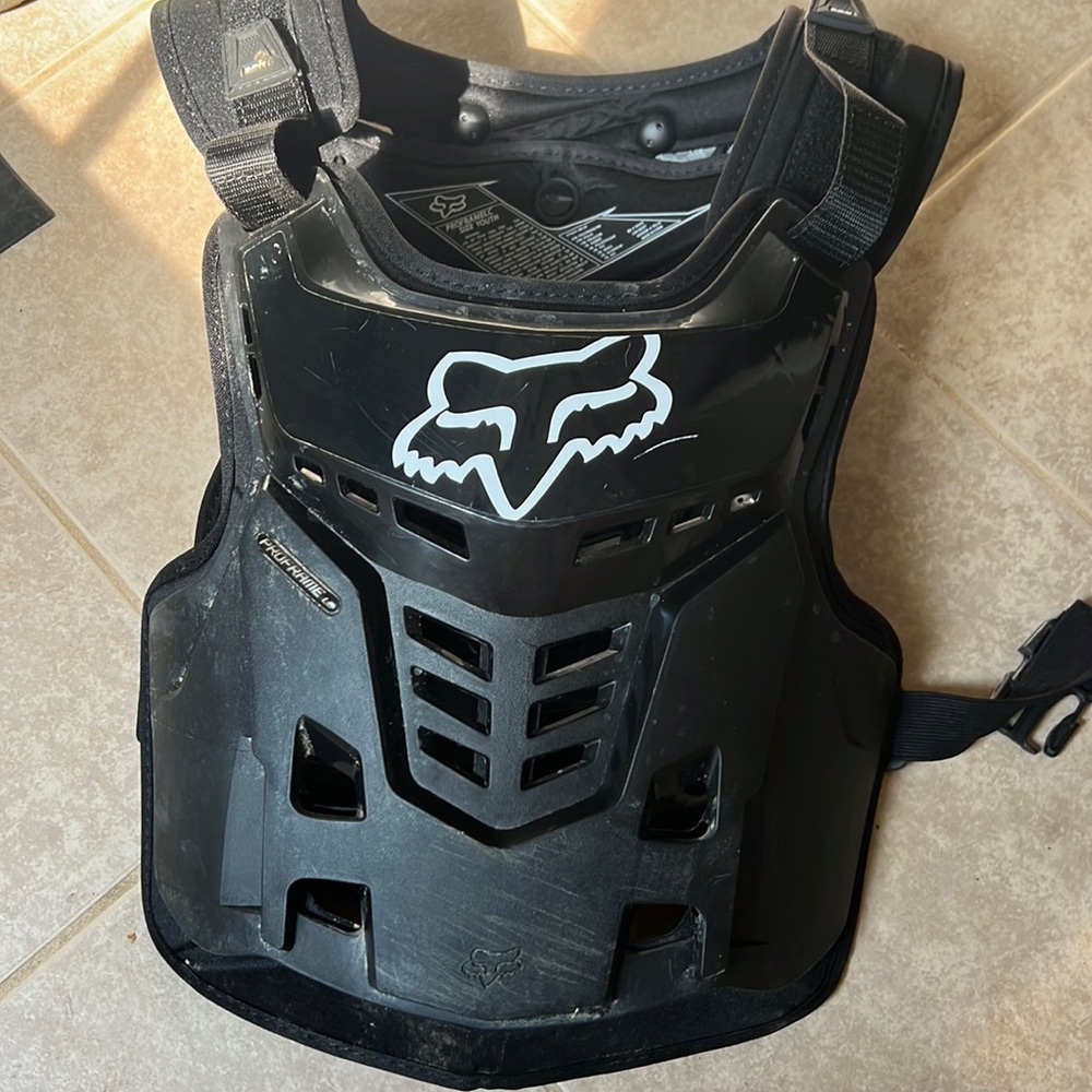 Youth chest protector